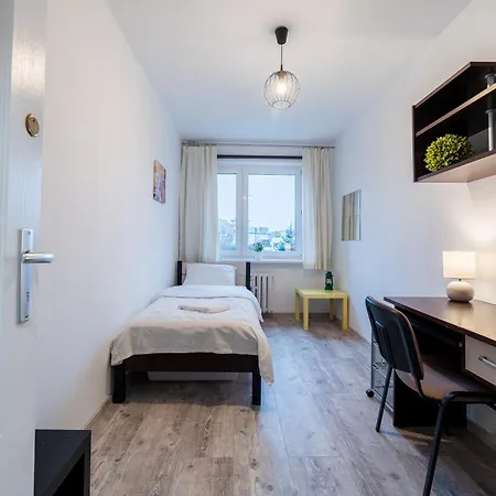 Grunwald Spacious By Bookinghost *