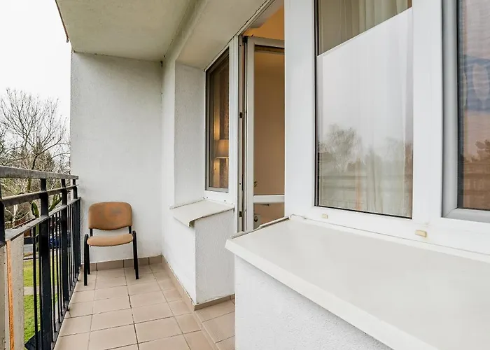 Grunwald Spacious By Bookinghost 포즈난