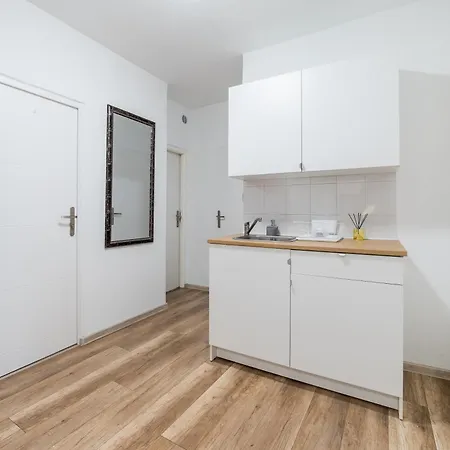 Apartment Grunwald Spacious Poznan