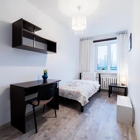 Grunwald Spacious By Bookinghost شقة *