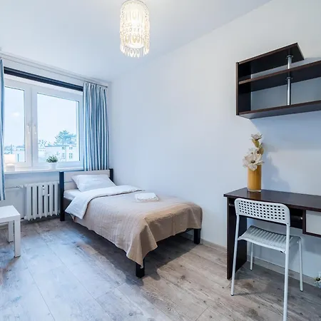 Daire Grunwald Spacious By Bookinghost *